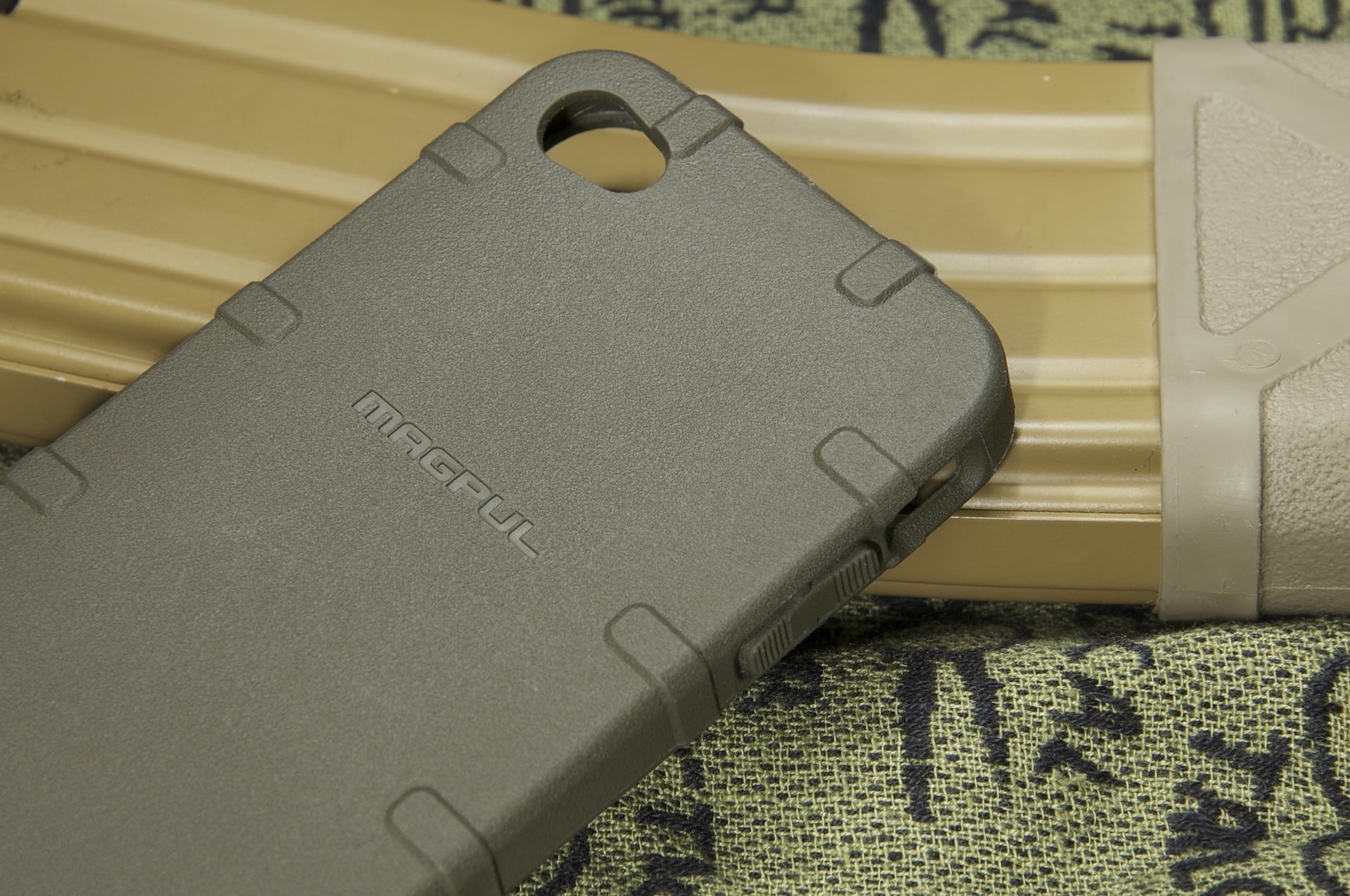 Magpul Executive Field Case For iPhone 4/4S